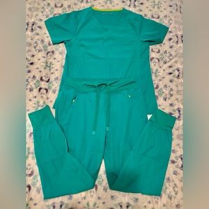 NWT Medelita Scrub Set